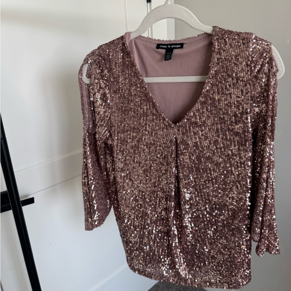 Cable & Gauge Rose Sequin Blouse